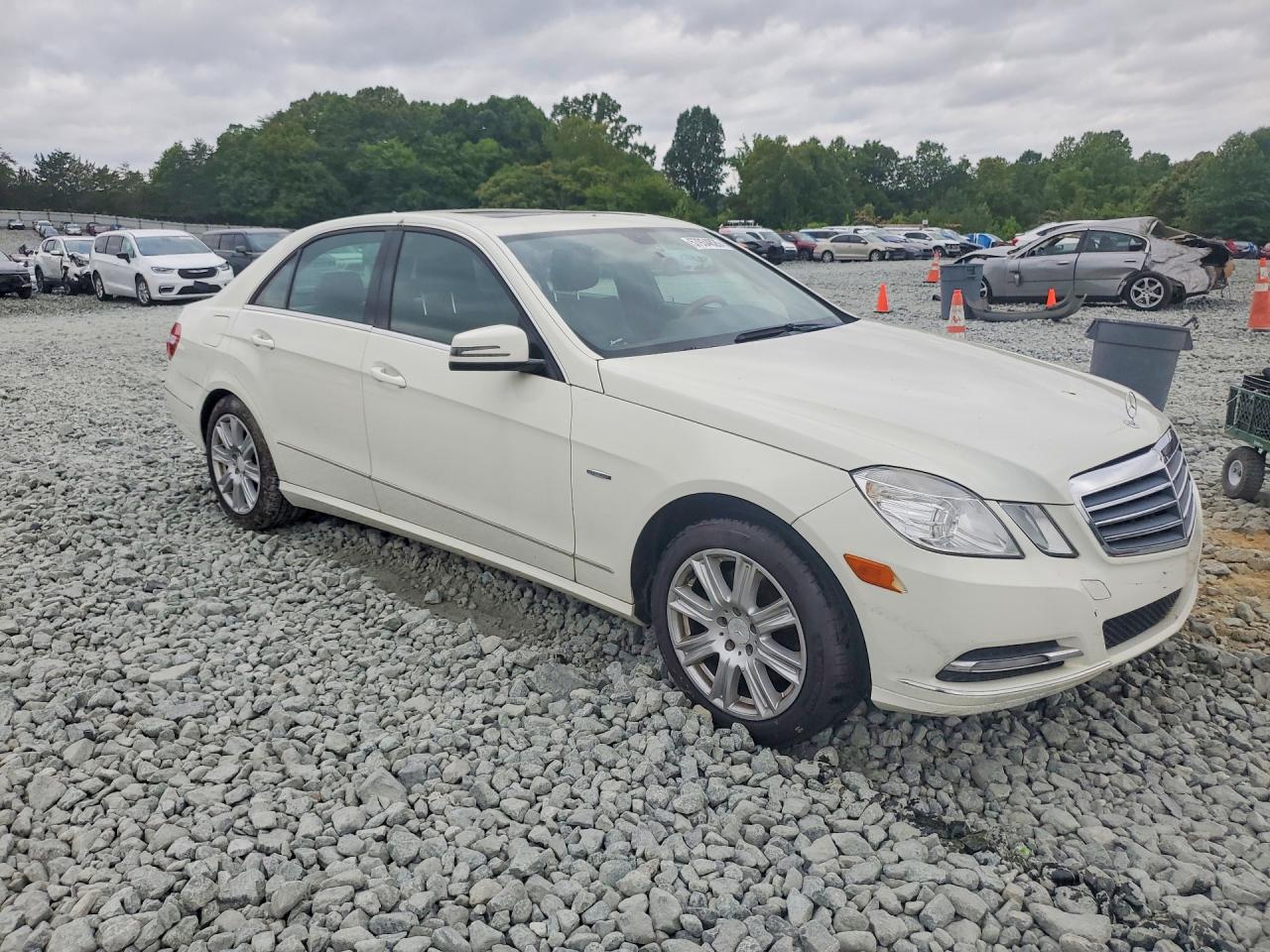 2012 Mercedes-benz E 350 4matic White vin: WDDHF8JBXCA547183