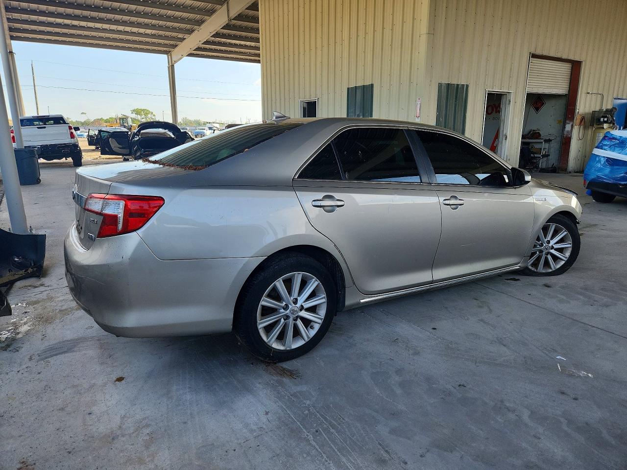 2013 Toyota Camry Hybrid Xle Beige vin: 4T1BD1FK8DU077057
