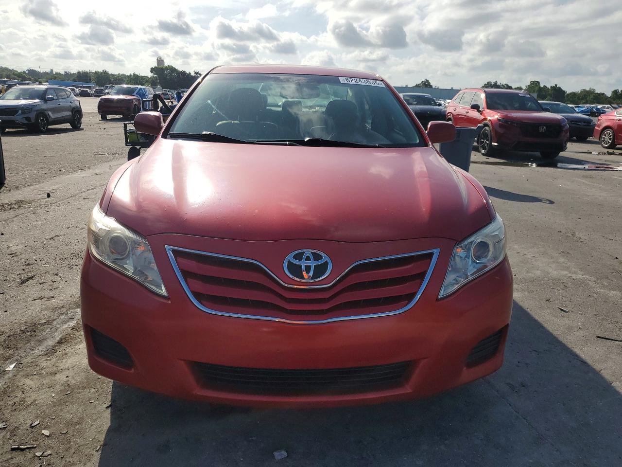 2010 Toyota Camry Le Красный vin: 4T1BF3EK0AU536388