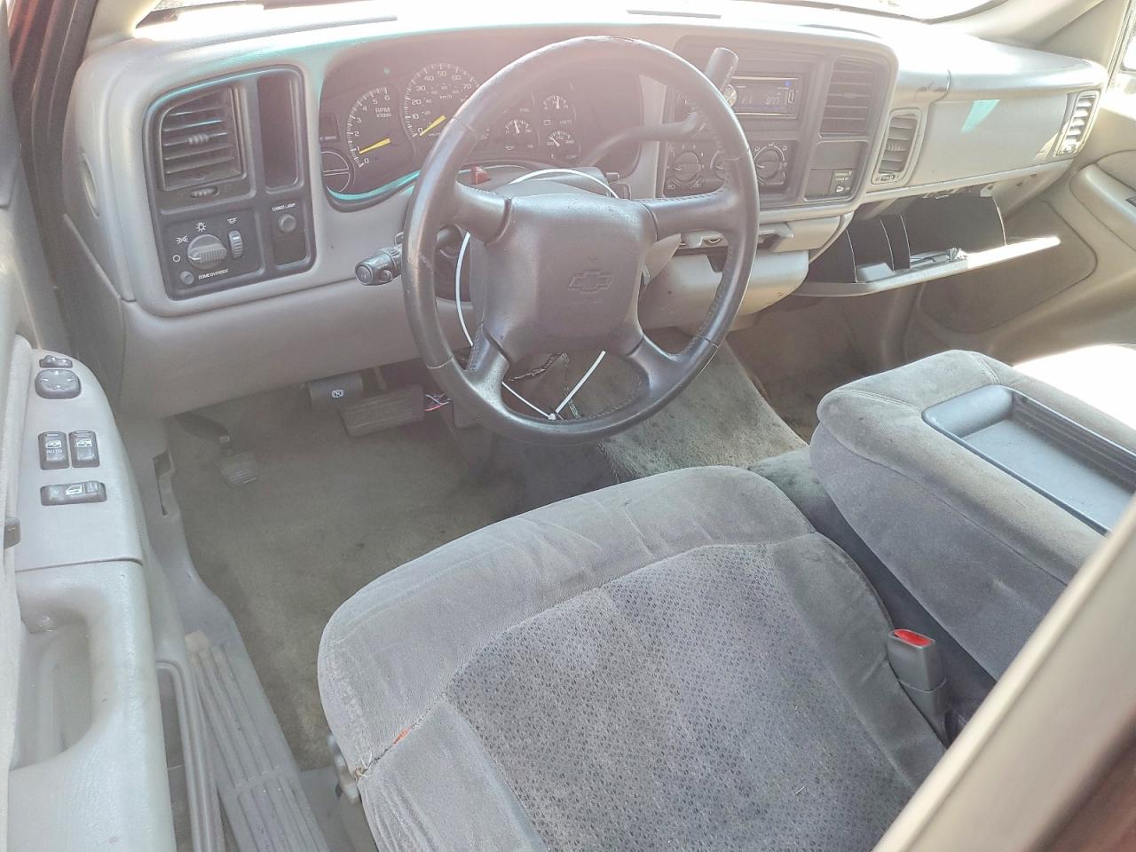2000 Chevrolet Silverado C1500 Темно-бордовый vin: 2GCEC19T1Y1172375
