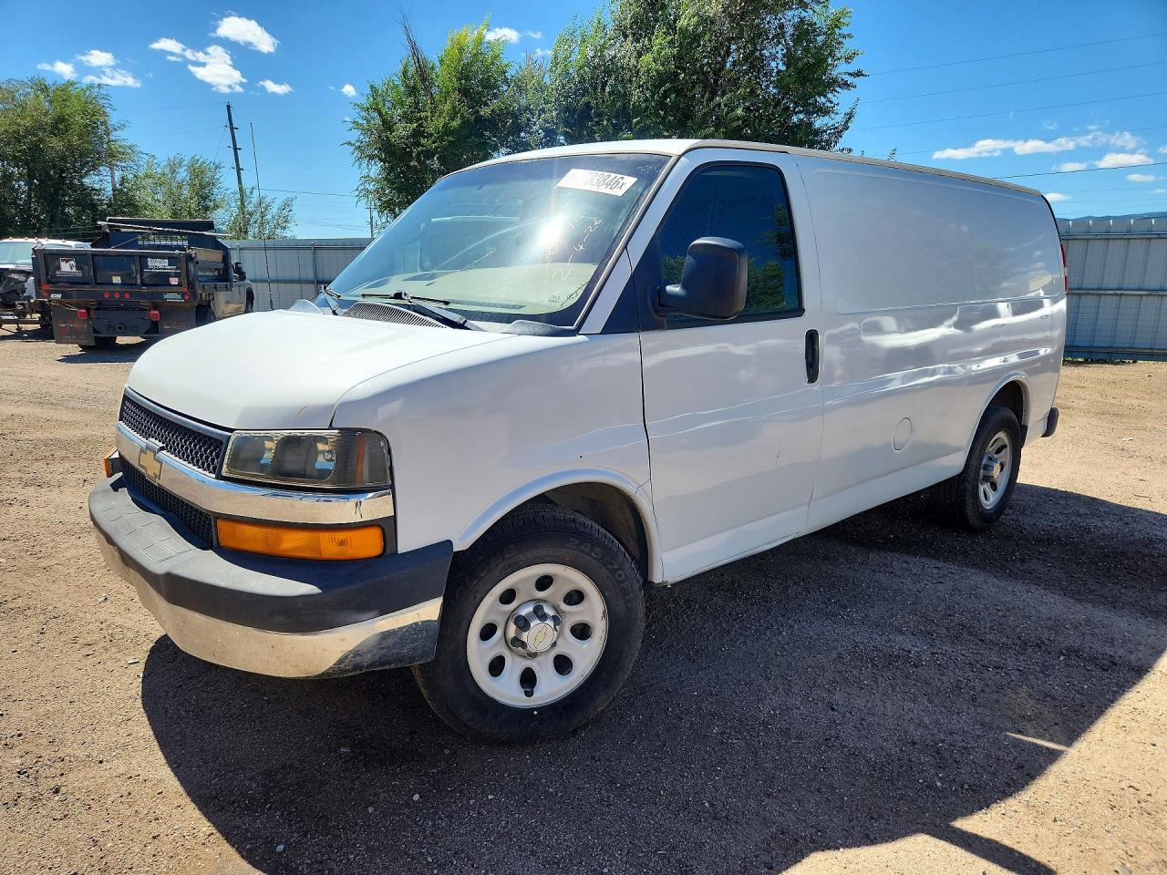 2013 Chevrolet Express G1500 White vin: 1GCSGAFX7D1164179