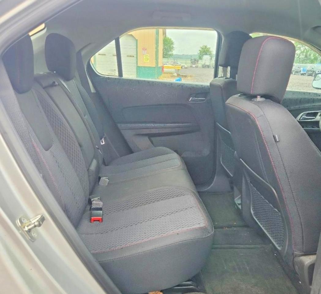 2012 Chevrolet Equinox Ls Серебряный vin: 2GNALBEK7C1257352