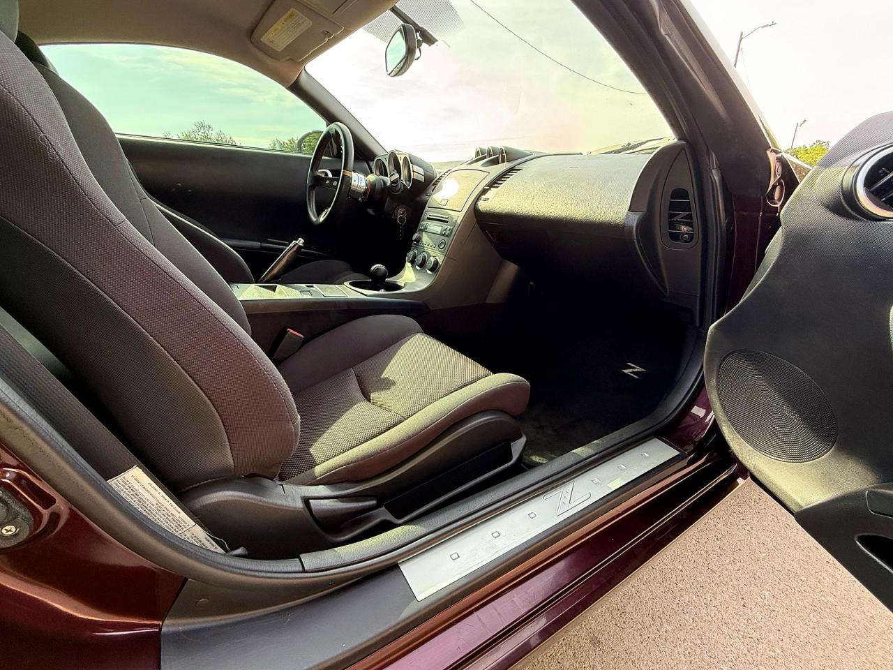 2003 Nissan 350z Coupe Purple vin: JN1AZ34D73T103687
