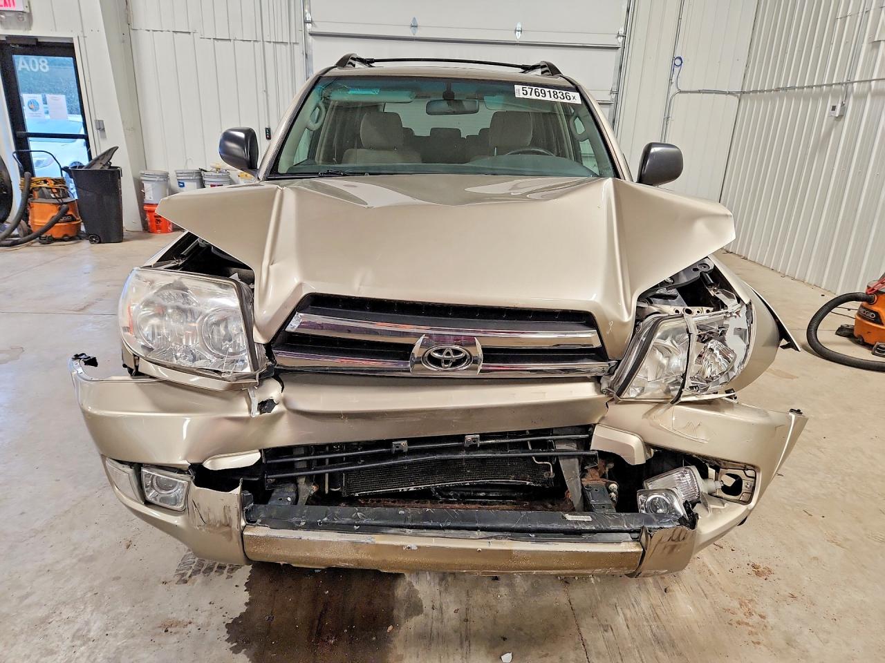 2005 Toyota 4runner Sr5 Tan vin: JTEBU14R458043286