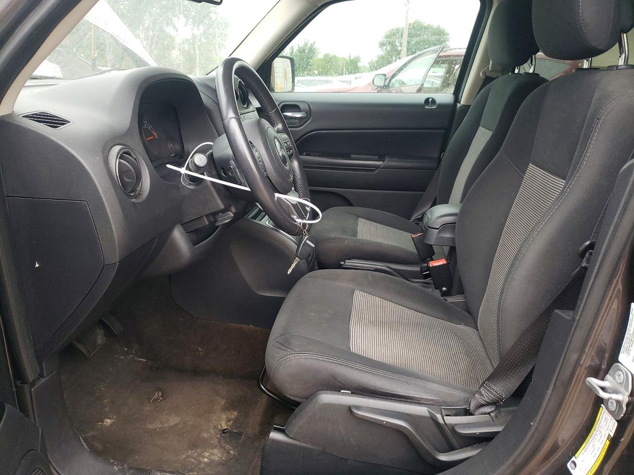 2014 Jeep Patriot Latitude Gray vin: 1C4NJRFB8ED908454