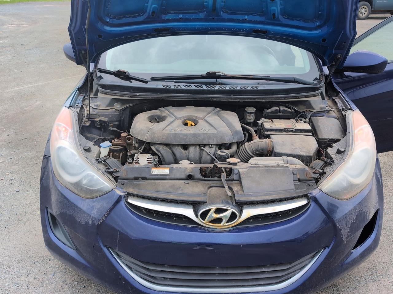 2012 Hyundai Elantra Gls Blue vin: 5NPDH4AE2CH116240