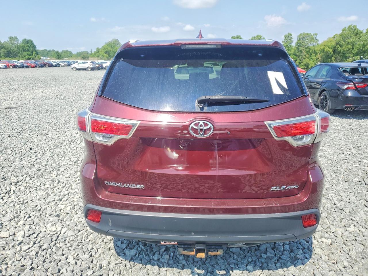 2015 Toyota Highlander Xle Maroon vin: 5TDJKRFH5FS172658