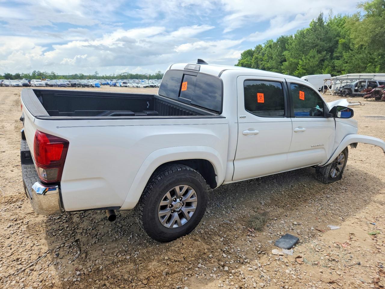 2019 Toyota Tacoma Sr5 V6 White vin: 5TFAZ5CNXKX075815