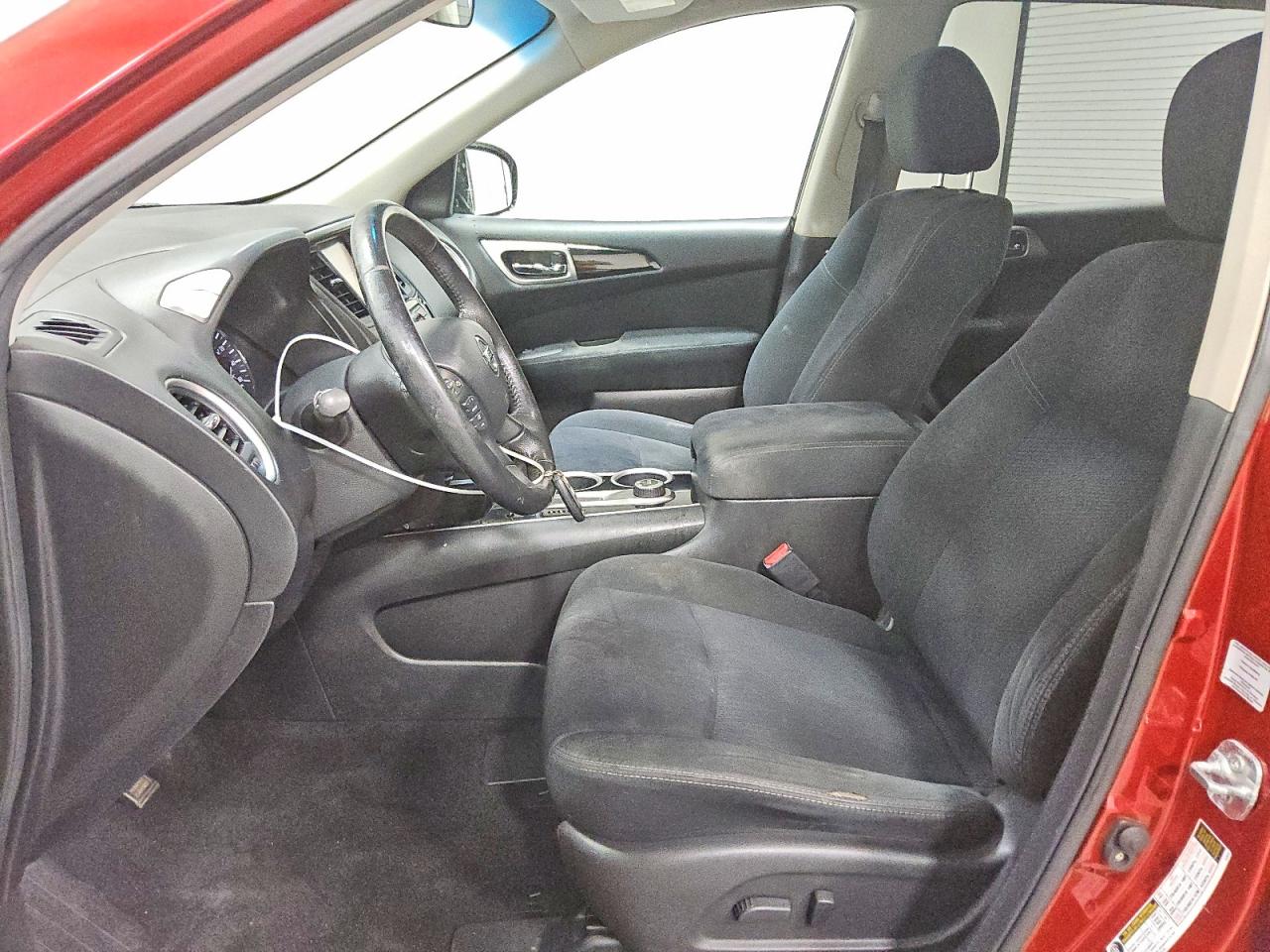 2013 Nissan Pathfinder S Red vin: 5N1AR2MM8DC603457