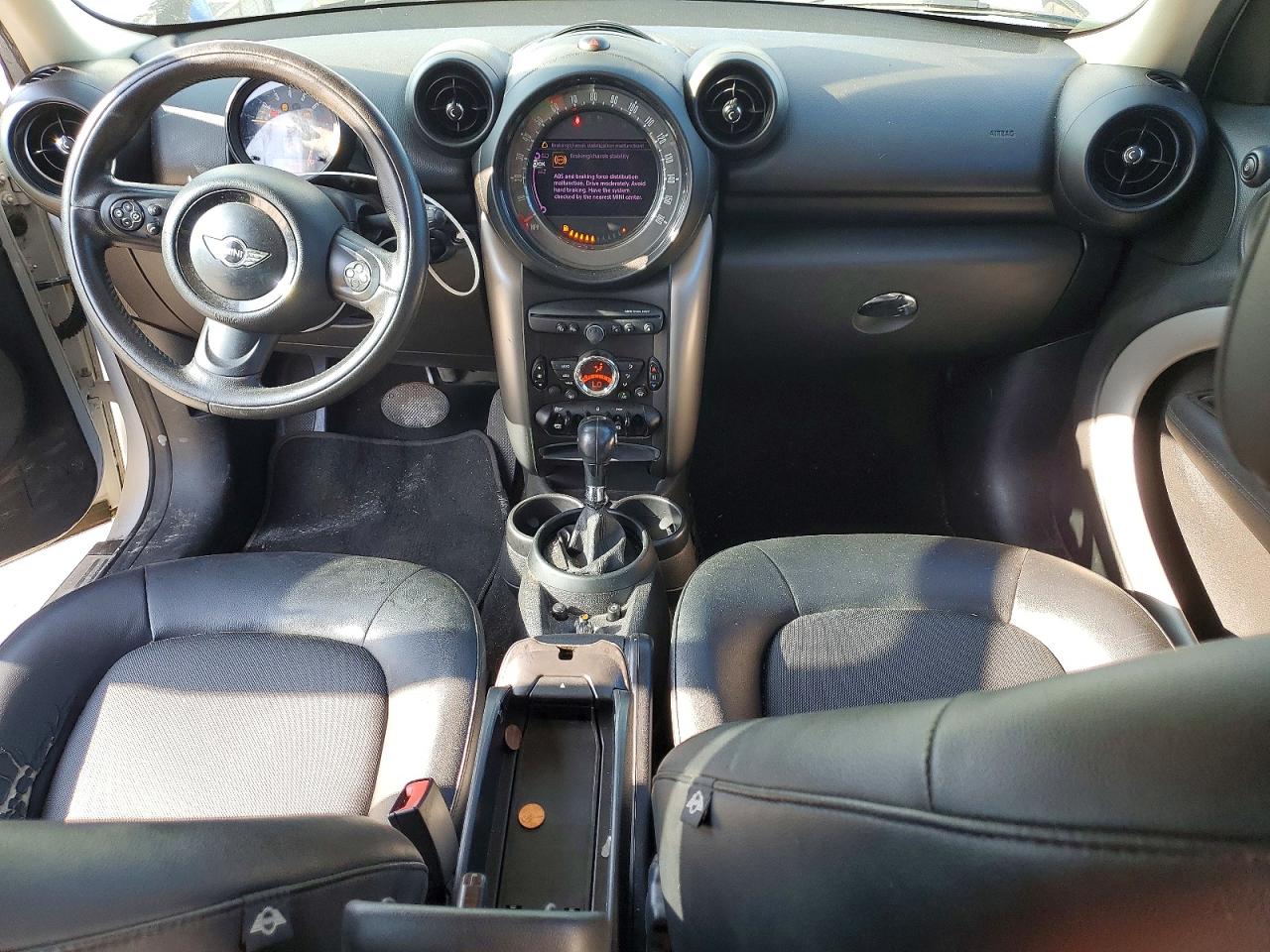 2015 Mini Cooper Countryman White vin: WMWZB3C59FWR44473