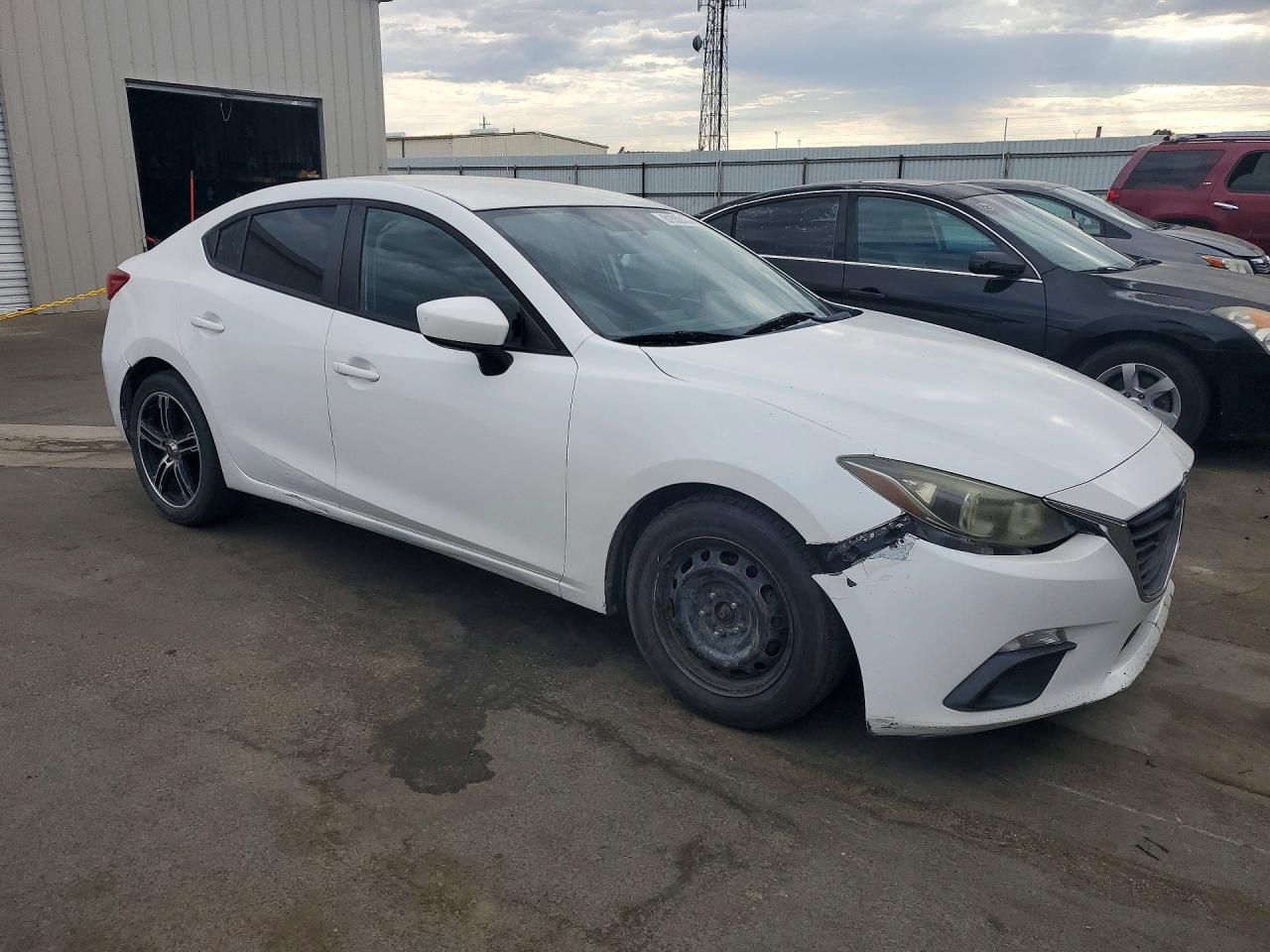 2014 Mazda 3 Sport Белый vin: JM1BM1U75E1197677