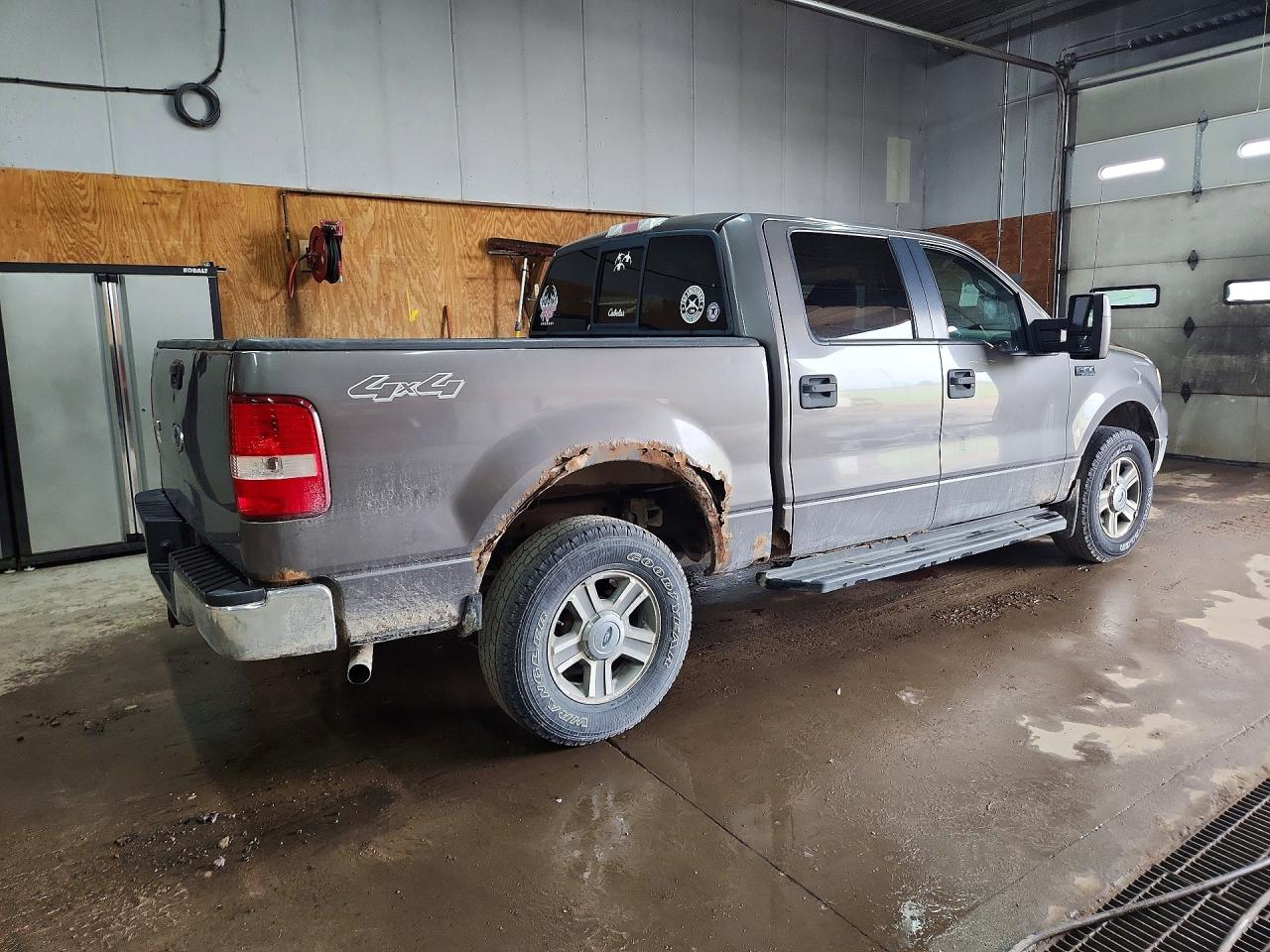 2005 Ford F150 Supercrew Gray vin: 1FTPW145X5KE90094