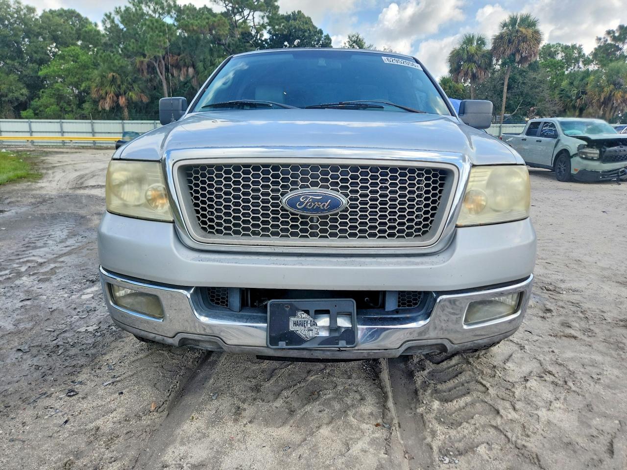 2004 Ford F150 Silver vin: 1FTRX12514FA26885