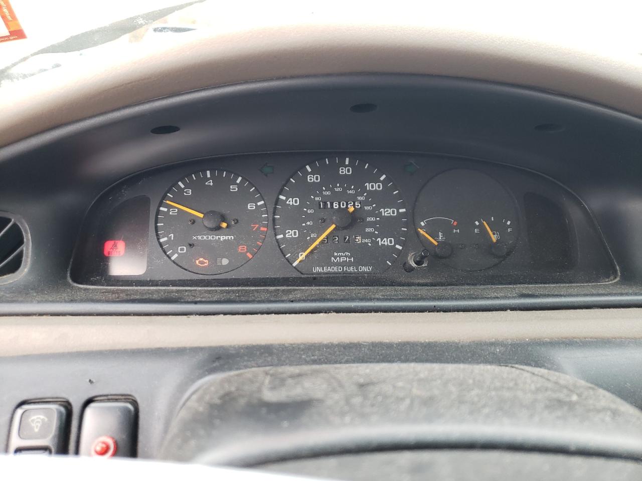 1996 Mazda 626 Es Gold vin: 1YVGE22D0T5580265