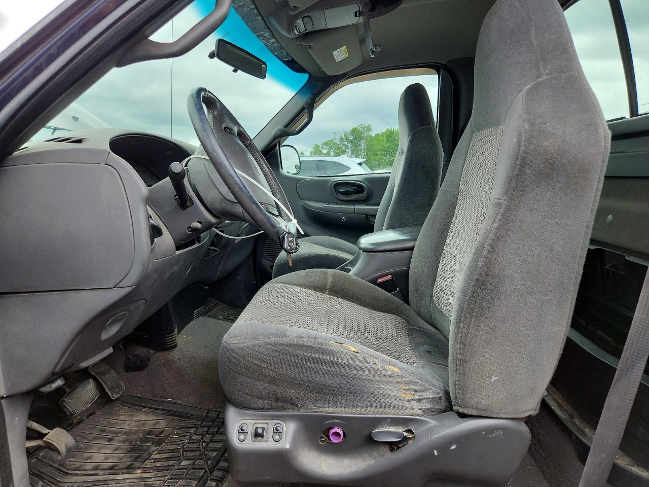 2002 Ford F150 Синий vin: 1FTRF18WX2NA23425
