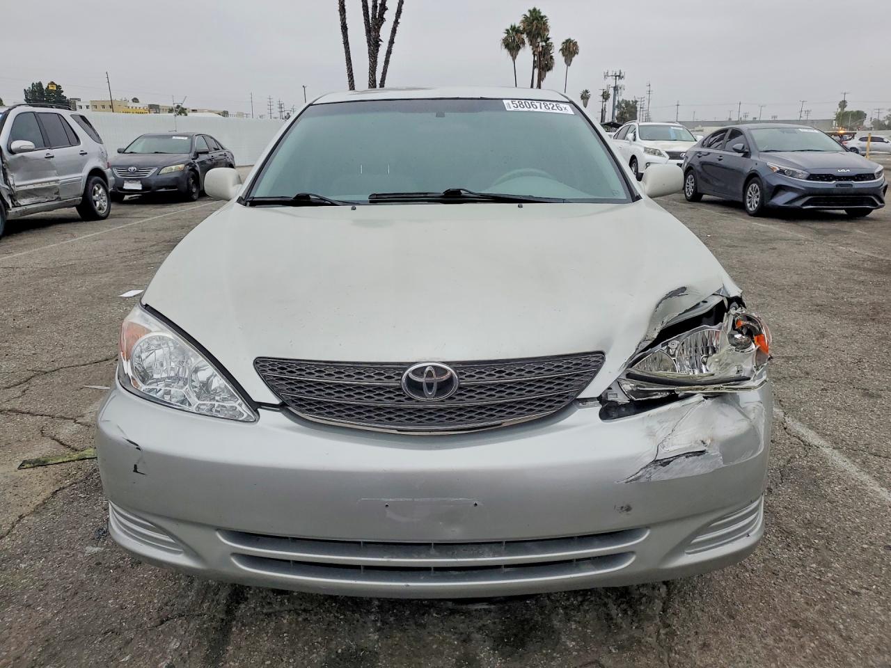 2002 Toyota Camry Le V6 Silver vin: 4T1BF30K32U001399