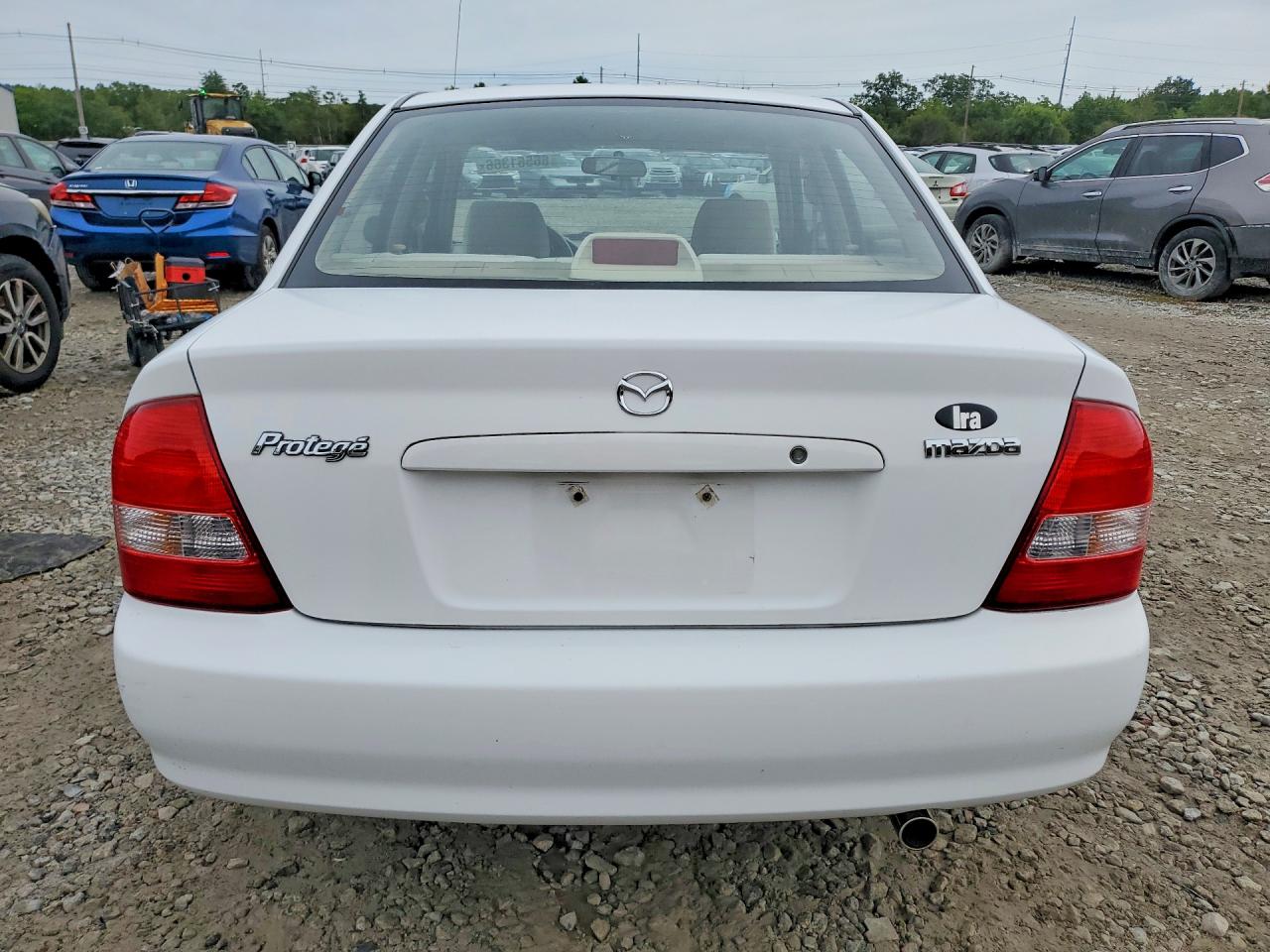 2003 Mazda Protege Dx White vin: JM1BJ225730162982
