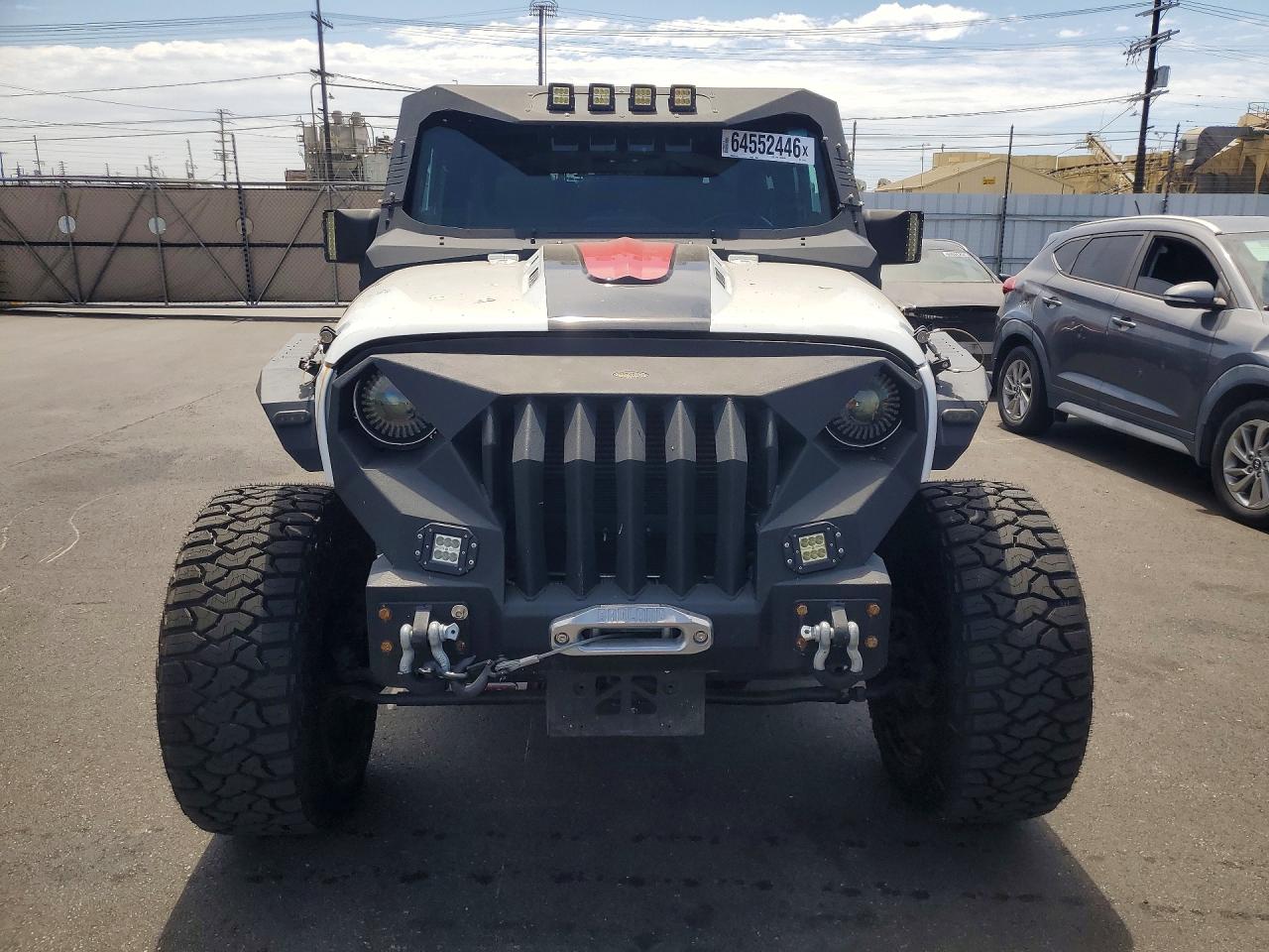 2014 Jeep Wrangler Rubicon White vin: 1C4BJWCG9EL102551