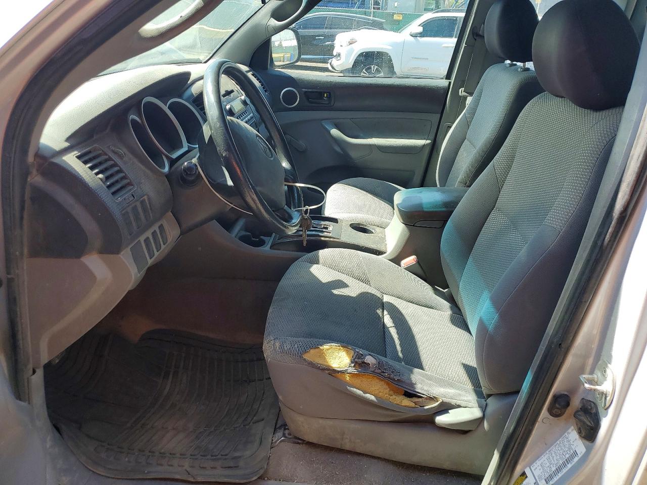 2007 Toyota Tacoma V6 Silver vin: 5TEUU42N17Z455990