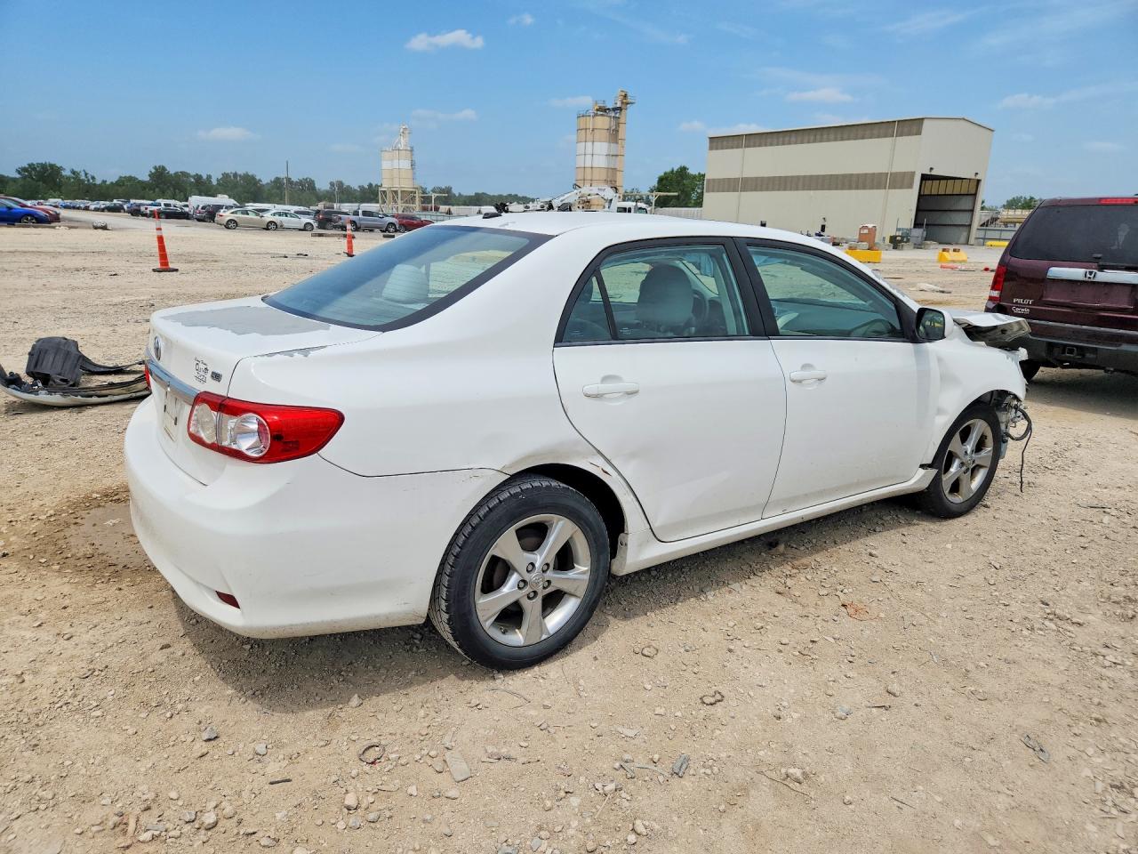 2012 Toyota Corolla Le White vin: 5YFBU4EE1CP006702