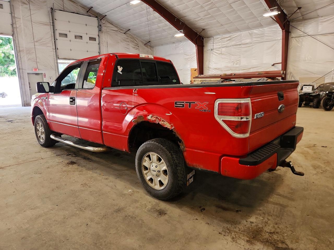 2013 Ford F150 Super Cab Red vin: 1FTEX1EM2DKD85347