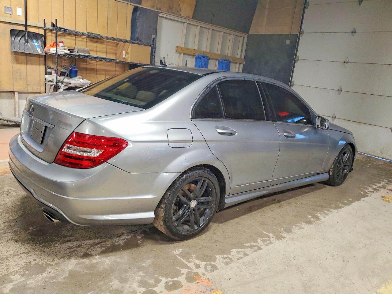 2012 Mercedes-benz C 300 4matic Gray vin: WDDGF8BB5CF908798