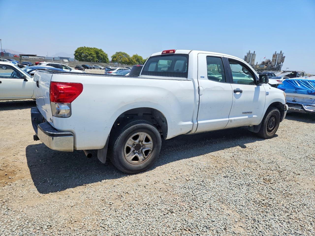 2008 Toyota Tundra Sr5 White vin: 5TBBT54148S459369