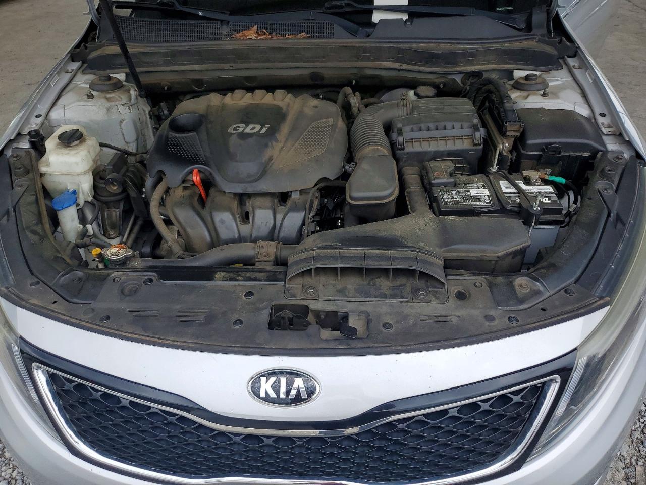2015 Kia Optima Lx Серебряный vin: 5XXGM4A75FG426697