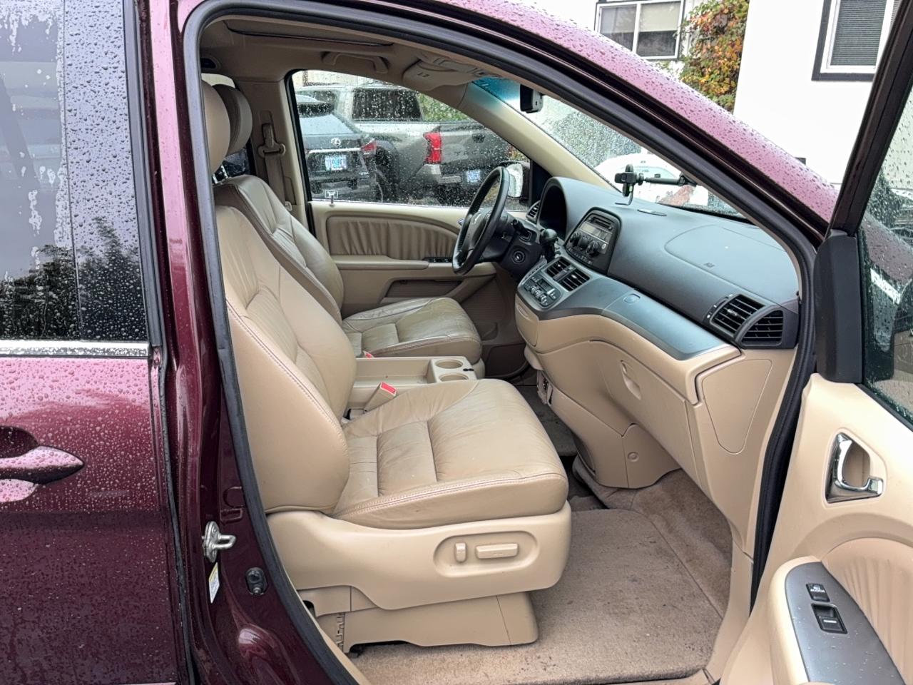 2010 Honda Odyssey Exl Burgundy vin: 5FNRL3H68AB013106