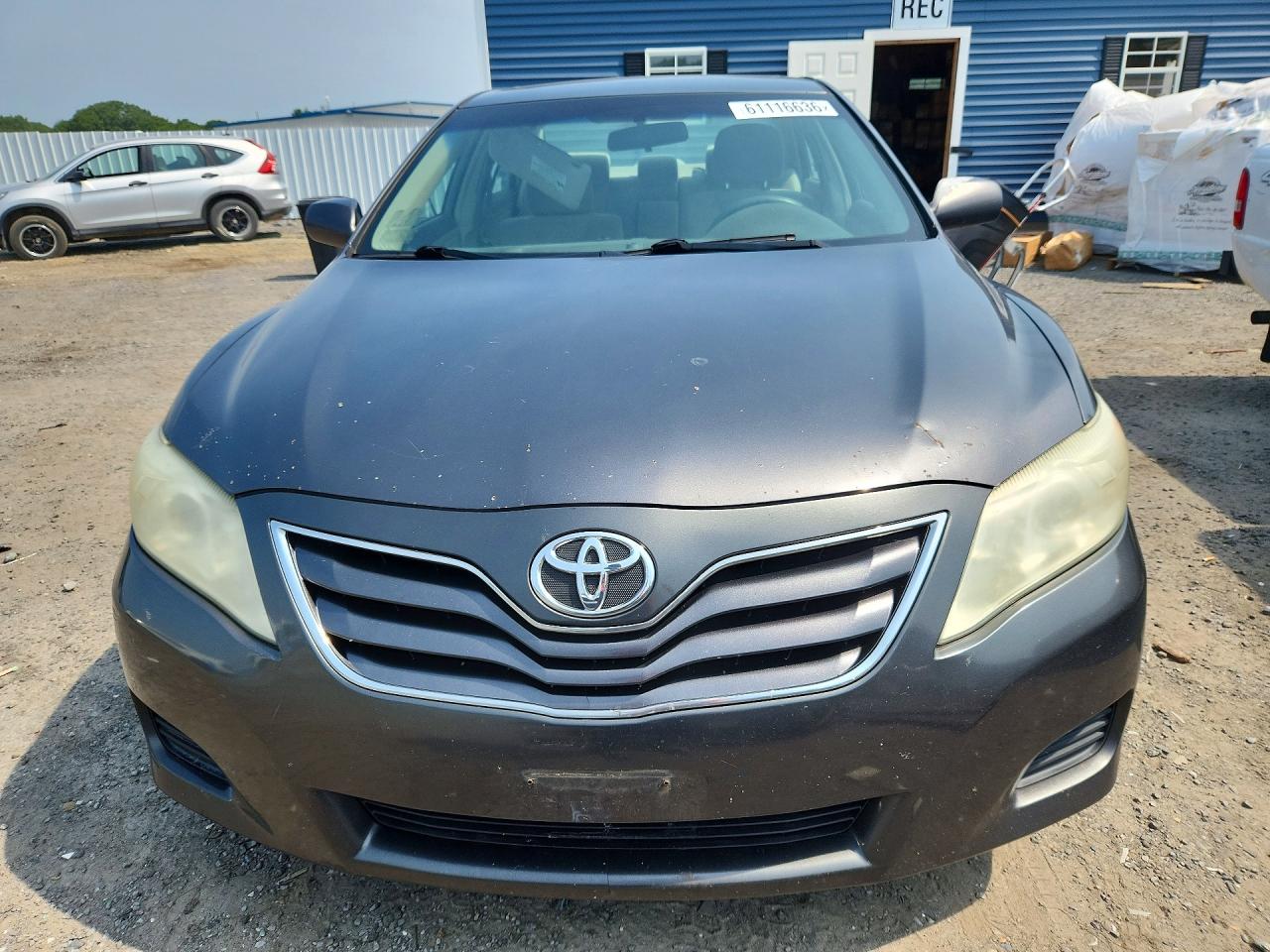 2010 Toyota Camry Le Gray vin: 4T4BF3EK4AR040399