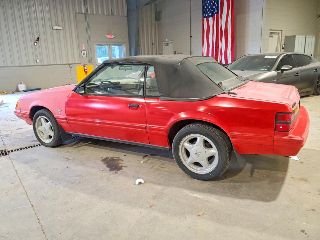 1984 Ford Mustang Glx Красный vin: 1FABP2735EF117972