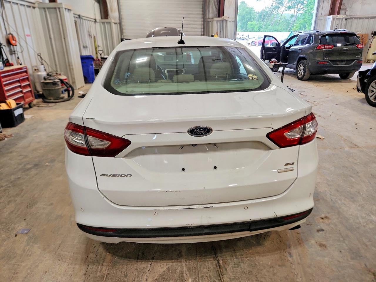 2016 Ford Fusion Se White vin: 1FA6P0HDXG5132327