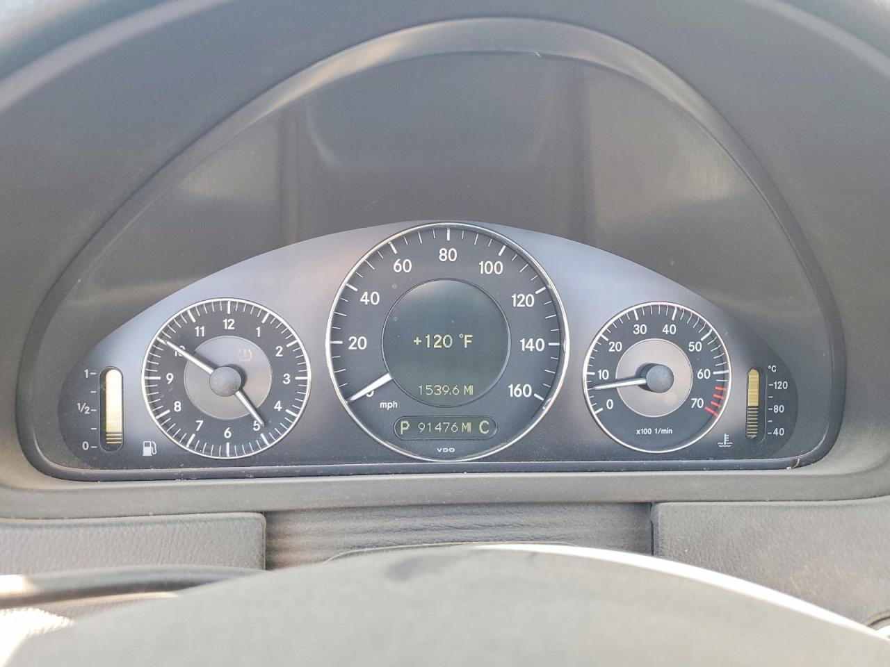 2008 Mercedes-benz Clk 550 Black vin: WDBTK72F38T092974