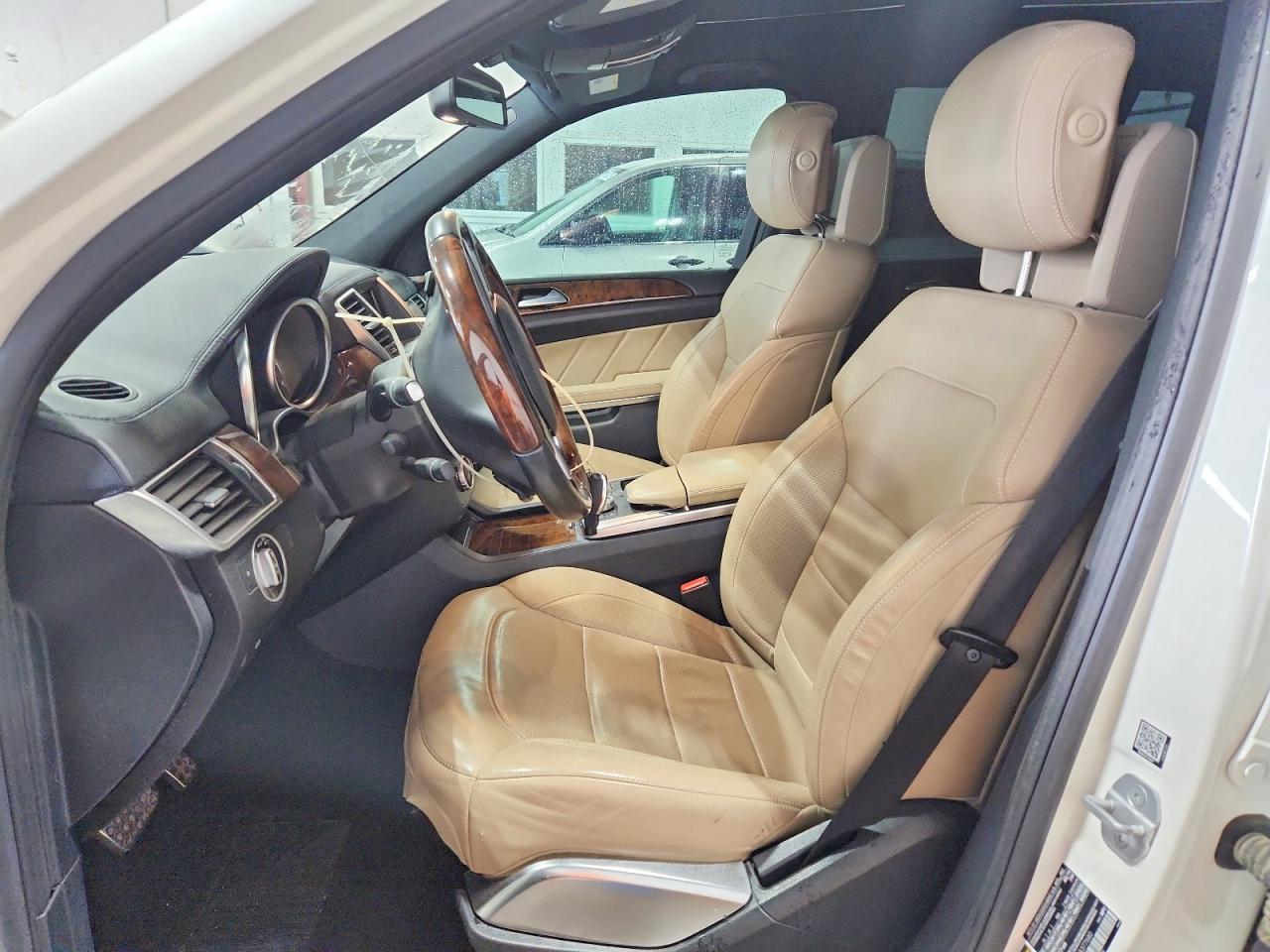 2014 Mercedes-benz Gl 550 4matic White vin: 4JGDF7DE7EA377680