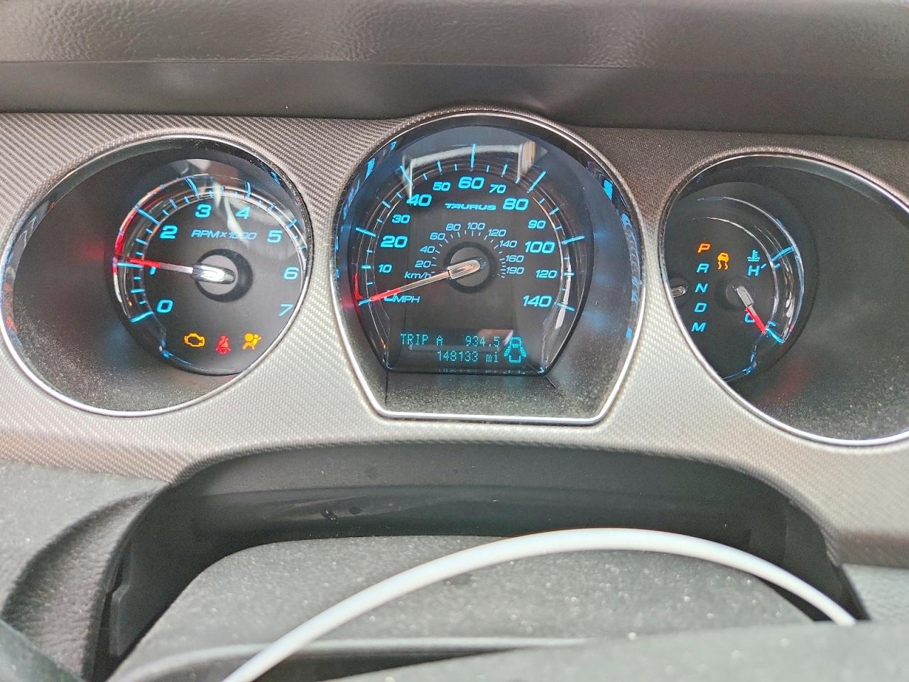 2010 Ford Taurus Sho White vin: 1FAHP2KT9AG117365
