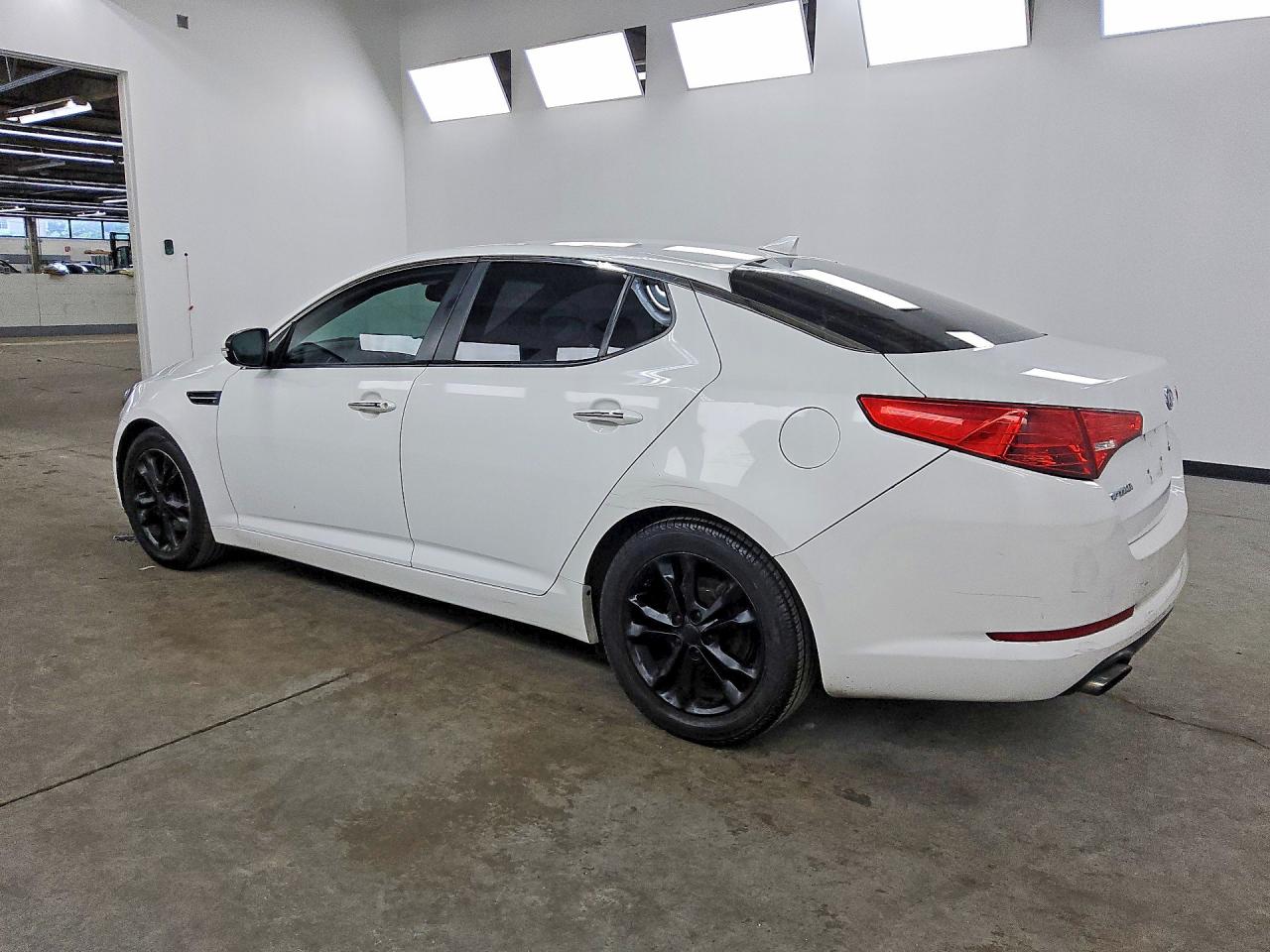 2012 Kia Optima Ex White vin: 5XXGN4A78CG007994