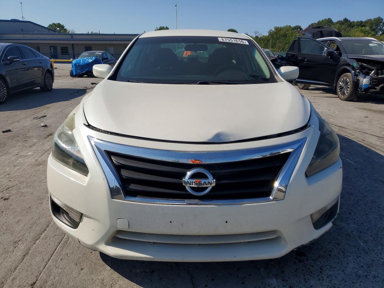 2015 Nissan Altima 2.5 S White vin: 1N4AL3AP1FC142881