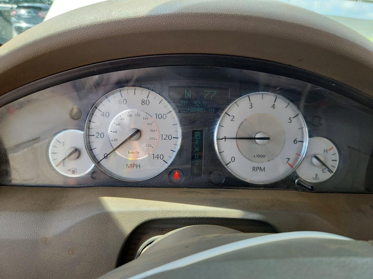 2008 Chrysler 300 Limited White vin: 2C3KA33G38H305648