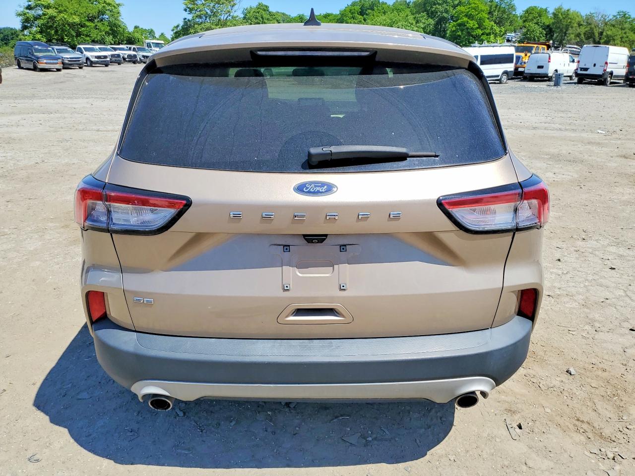 2021 Ford Escape Se Tan vin: 1FMCU0G61MUA14107