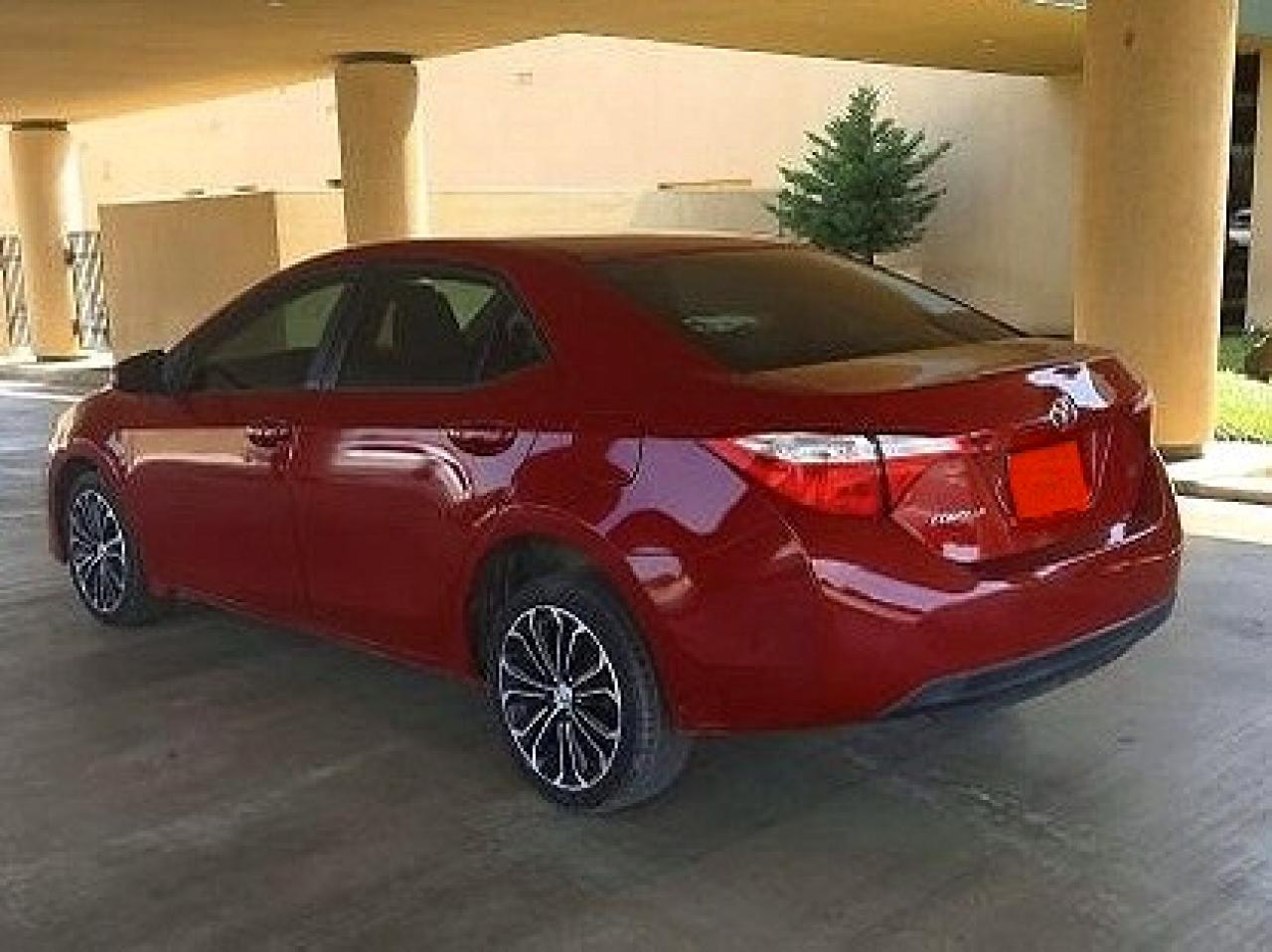 2014 Toyota Corolla Le Red vin: 5YFBURHE2EP102267