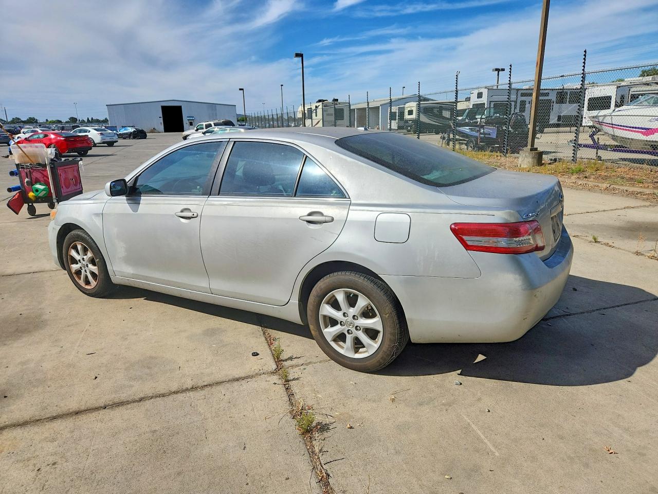 2011 Toyota Camry Le Silver vin: 4T4BF3EK1BR196076