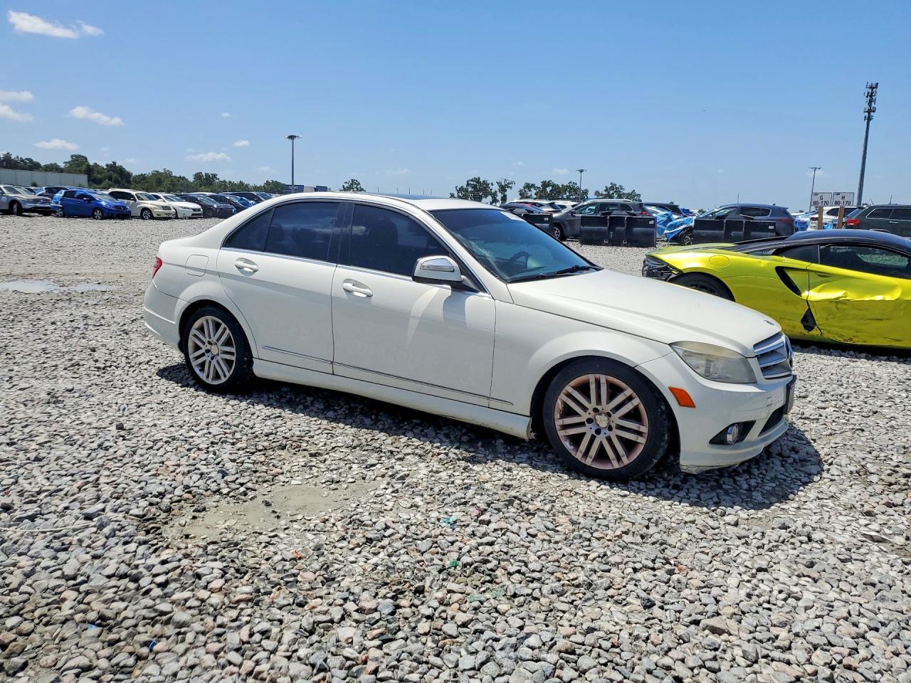 2009 Mercedes-benz C 300 4matic White vin: WDDGF81X49R065262