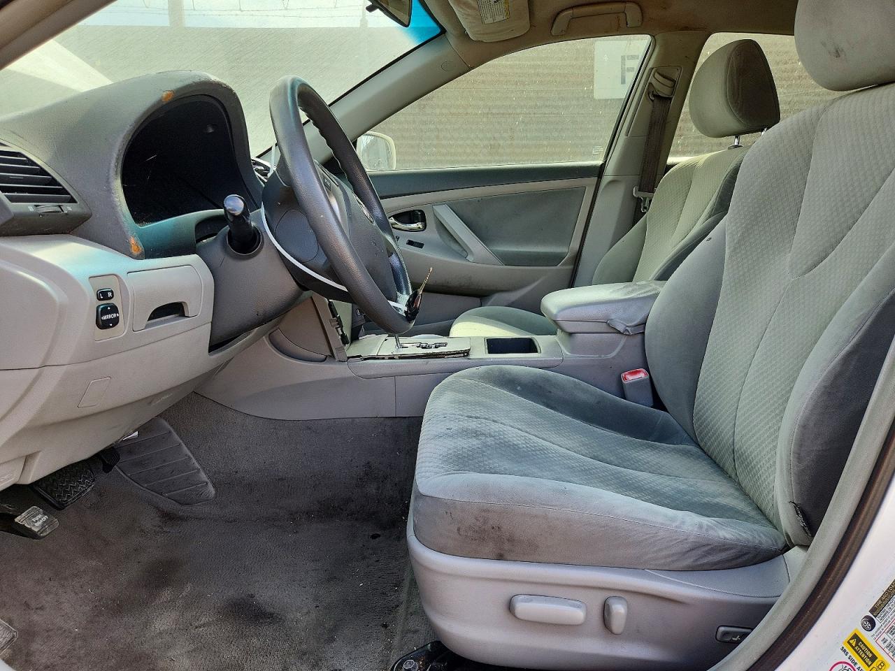 2009 Toyota Camry Le Белый vin: 4T4BE46K99R088497
