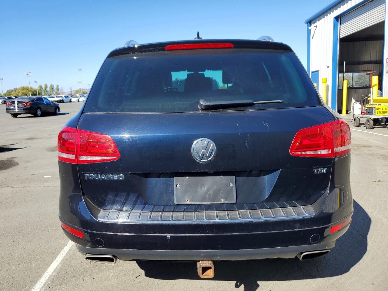 2014 Volkswagen Touareg V6 Tdi Black vin: WVGEP9BP5ED012298