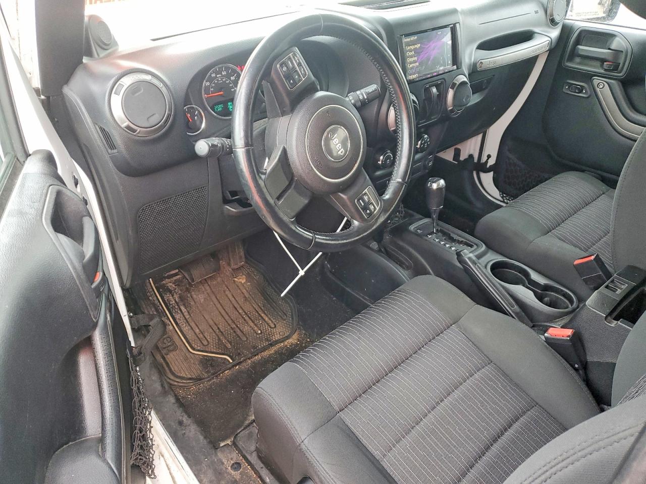 2011 Jeep Wrangler Sport White vin: 1J4AA2D10BL636915