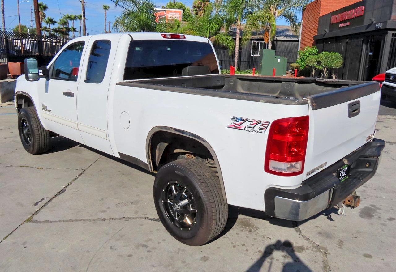 2011 Gmc Sierra K2500 Sle Белый vin: 1GT220CG9BZ350933