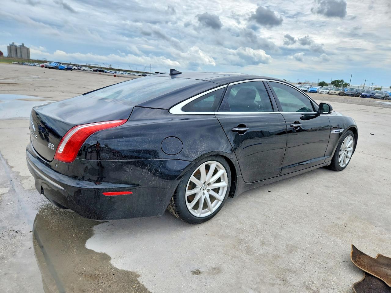 2013 Jaguar Xj Black vin: SAJWJ1CD5D8V45373