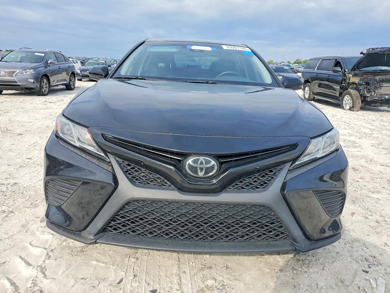 2018 Toyota Camry Se Черный vin: 4T1B11HK0JU678772