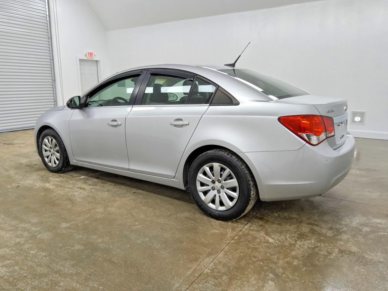 2011 Chevrolet Cruze Ls Silver vin: 1G1PC5SH8B7142766