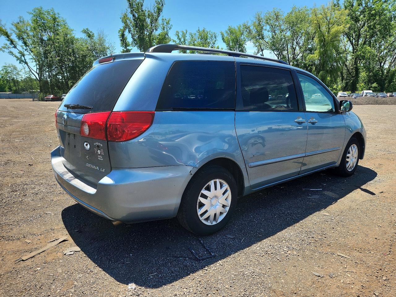 2008 Toyota Sienna Le 7-passenger Gray vin: 5TDZK23C08S211694